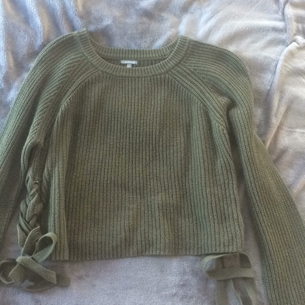 Army green sweater